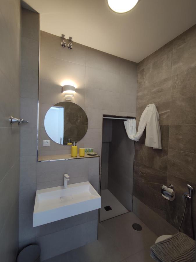 Room Near The Sea Marbella Bagian luar foto